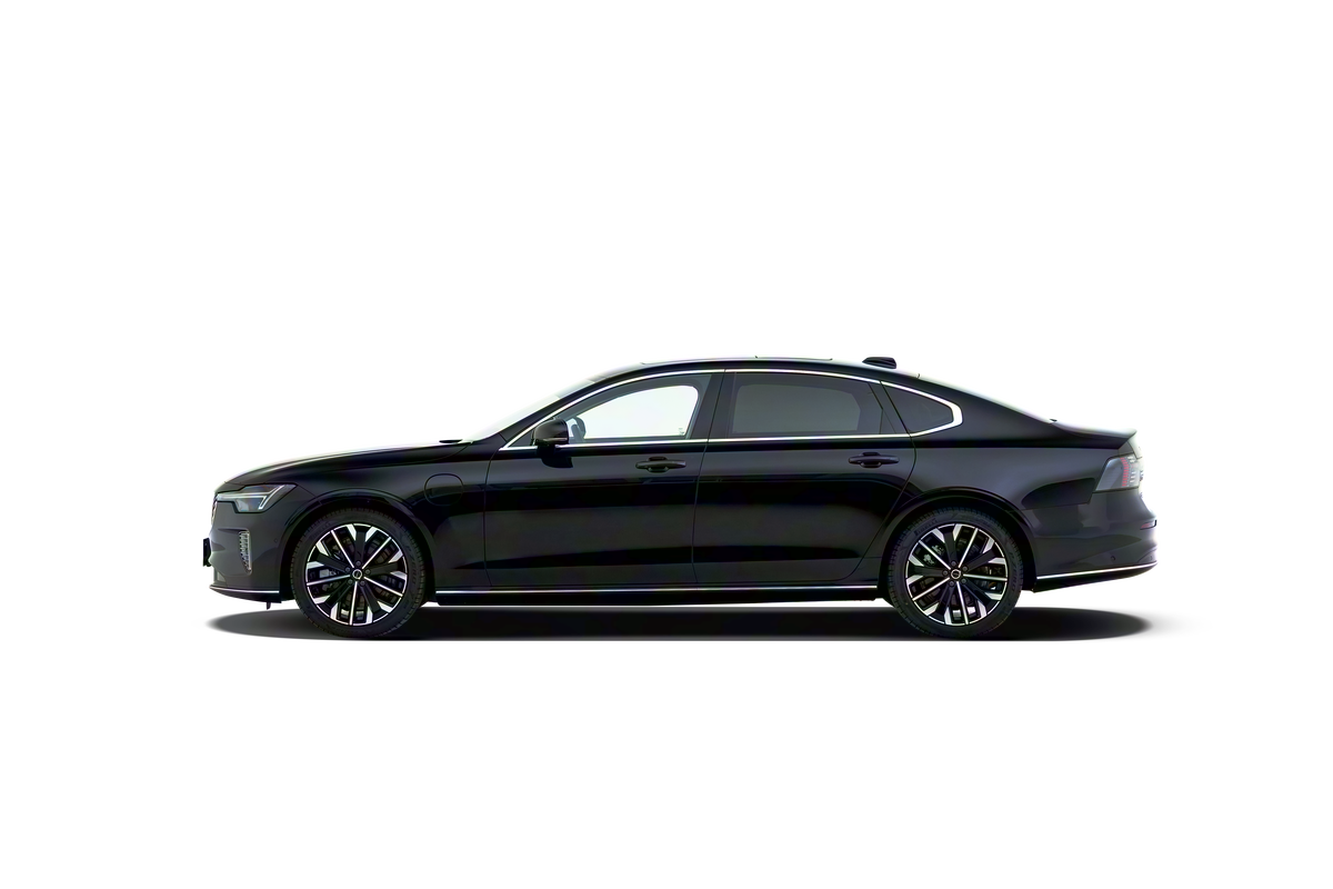 沃尔沃S90插电式混动